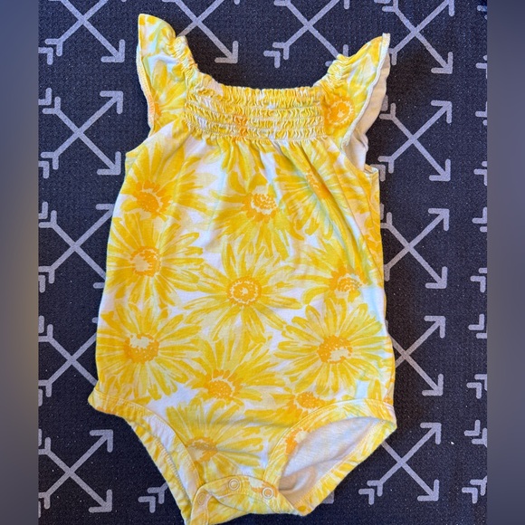 Carter’s 24mo corduroy pinafore set - Picture 5 of 5